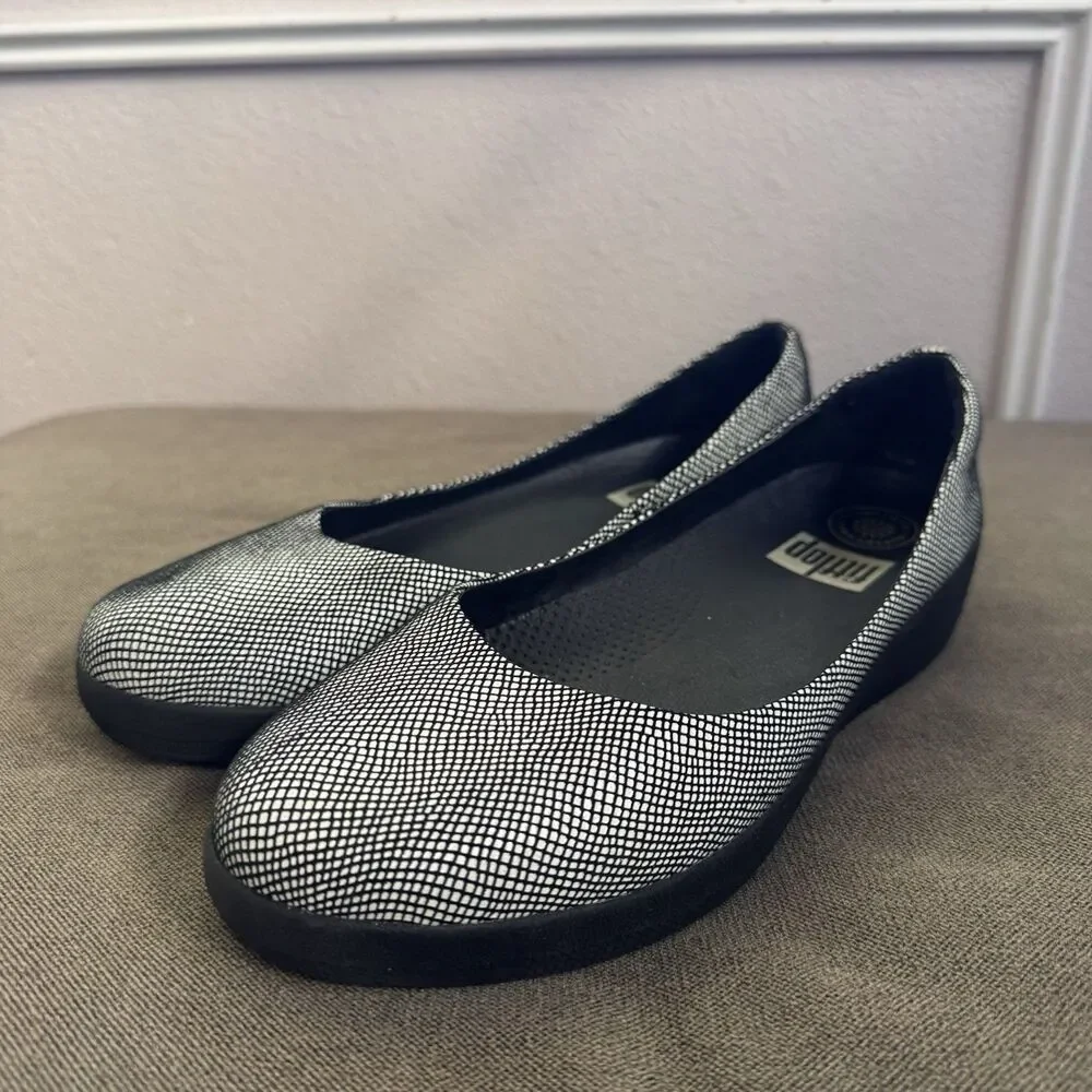 FitFlop Super Ballerina Ballet Flats Black Foil Comfort Slip On Womens 6.5 - Picture 2 of 9